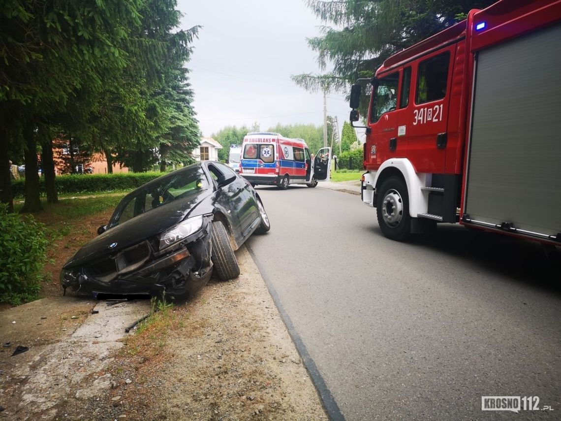 Głowienka: Wypadł z drogi, uderzył w betonowy przepust