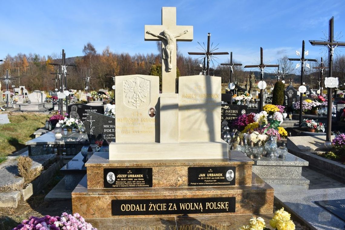 Gmina Wojaszówka odnowiła grób ppor Ignacego i Władysława Urbanka