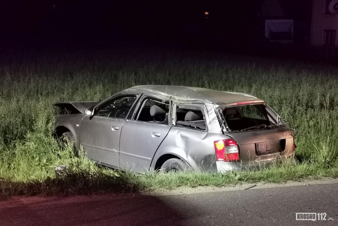 Haczów. Samochodem wjechał w mostek
