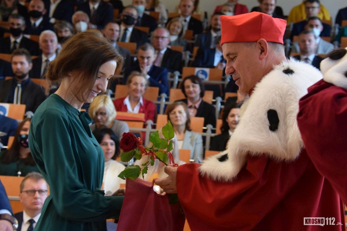 Inauguracja roku akademickiego na Karpackiej Państwowej Uczelni w Krośnie