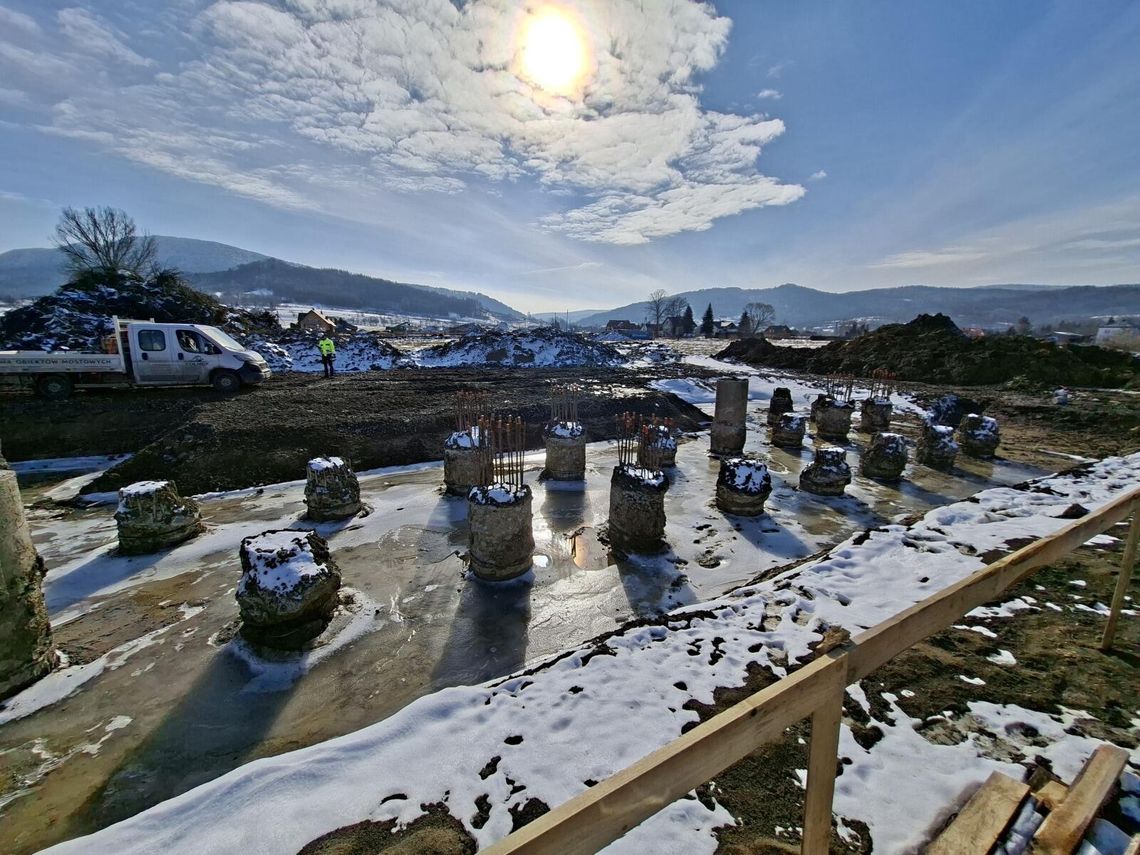 Saperzy i geolodzy zaangażowani w intensywne roboty na odcinku S19 Dukla – Barwinek