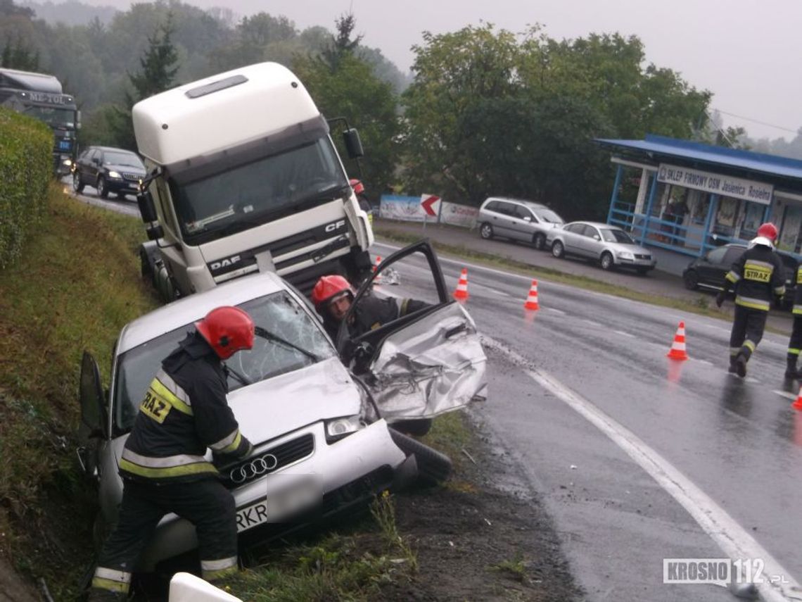 Iskrzynia: DAF i Audi zderzyły się na feralnym łuku