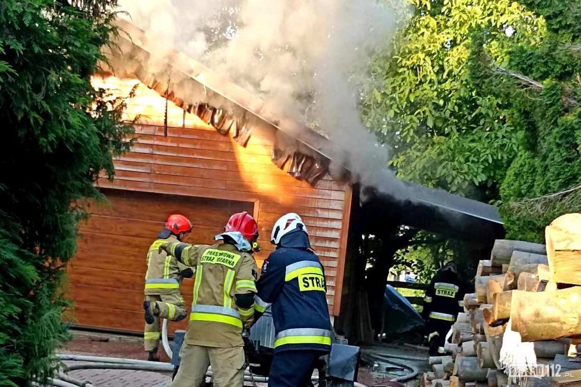 Iwonicz. Pożar garażu przy ulicy Zagrodniki
