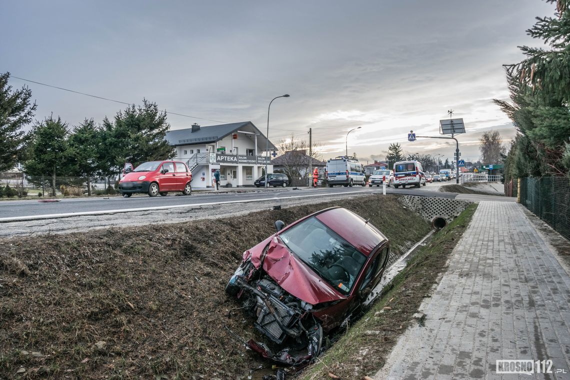 IWONICZ: Zderzenie dwóch samochodów na DK28
