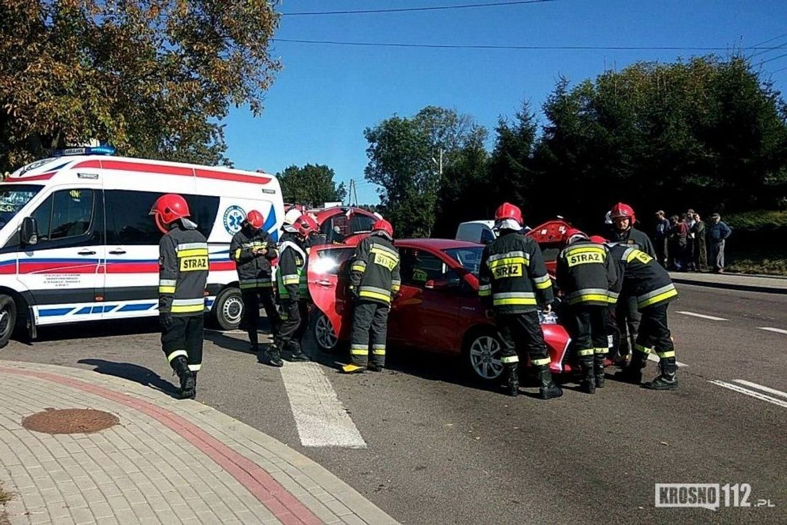 JABŁONICA POLSKA: Kolizja na drodze krajowej 19