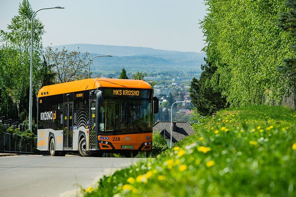 Jak będą kursować autobusy MKS Krosno w długi majowy weekend?