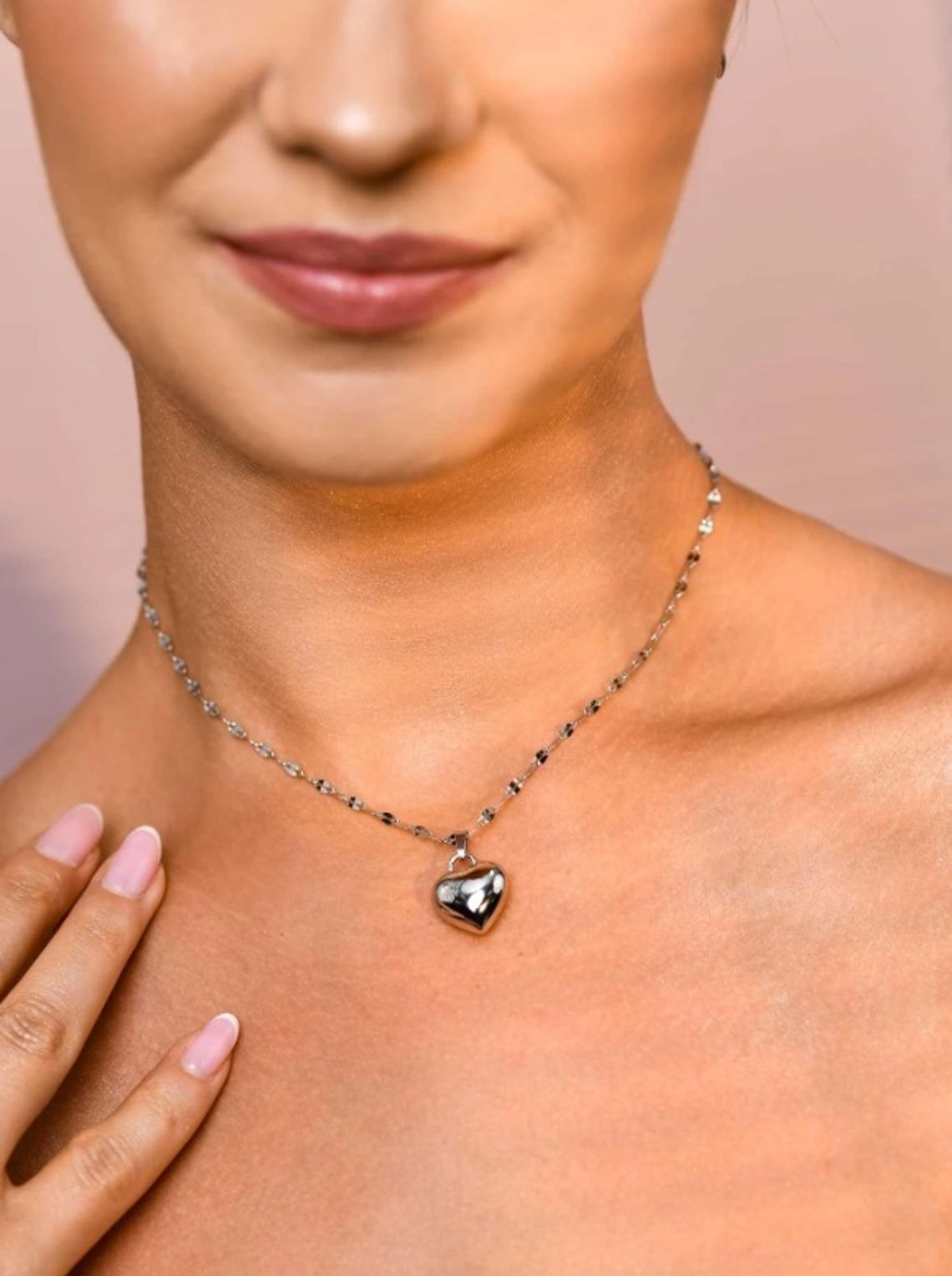 Jak odróżnić srebro od stali chirurgicznej?