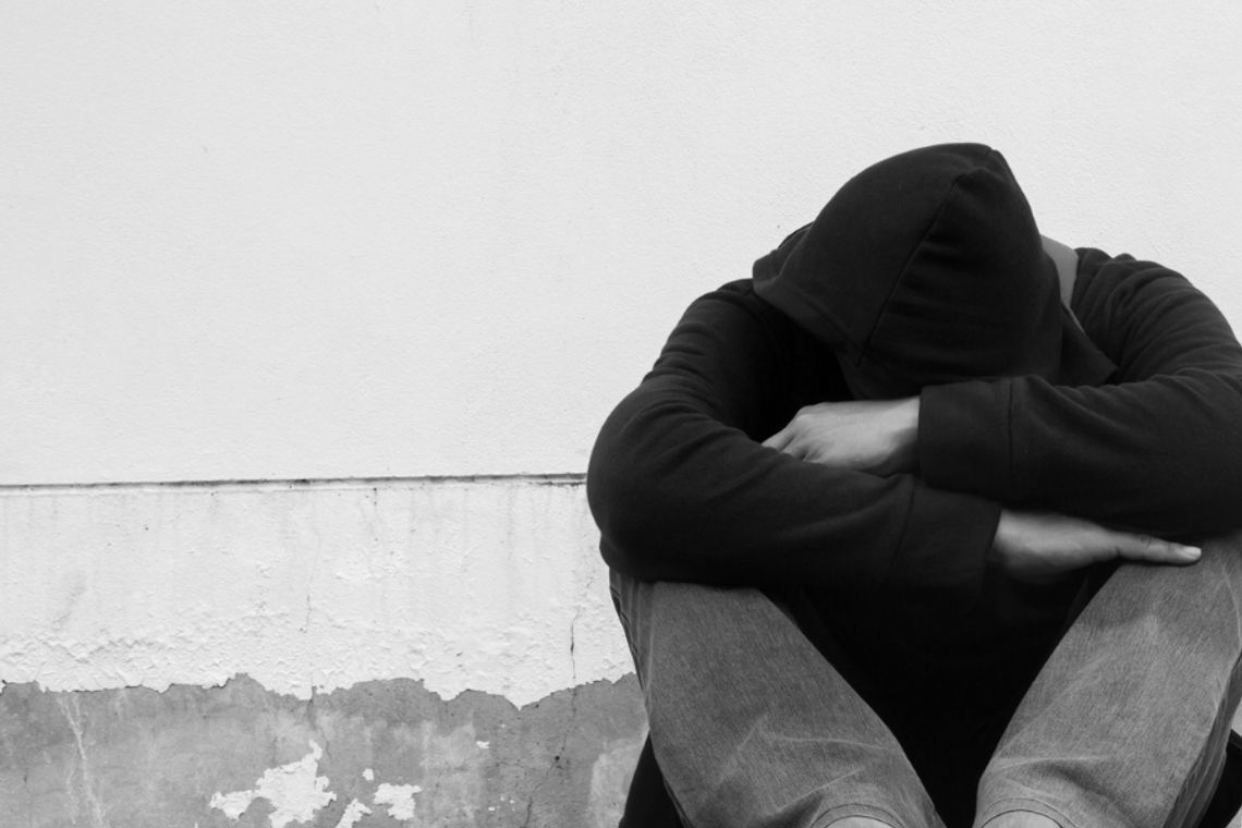 Jak pomóc bezdomnym? Na Podkarpaciu działa bezpłatna i całodobowa infolinia – tet. 987