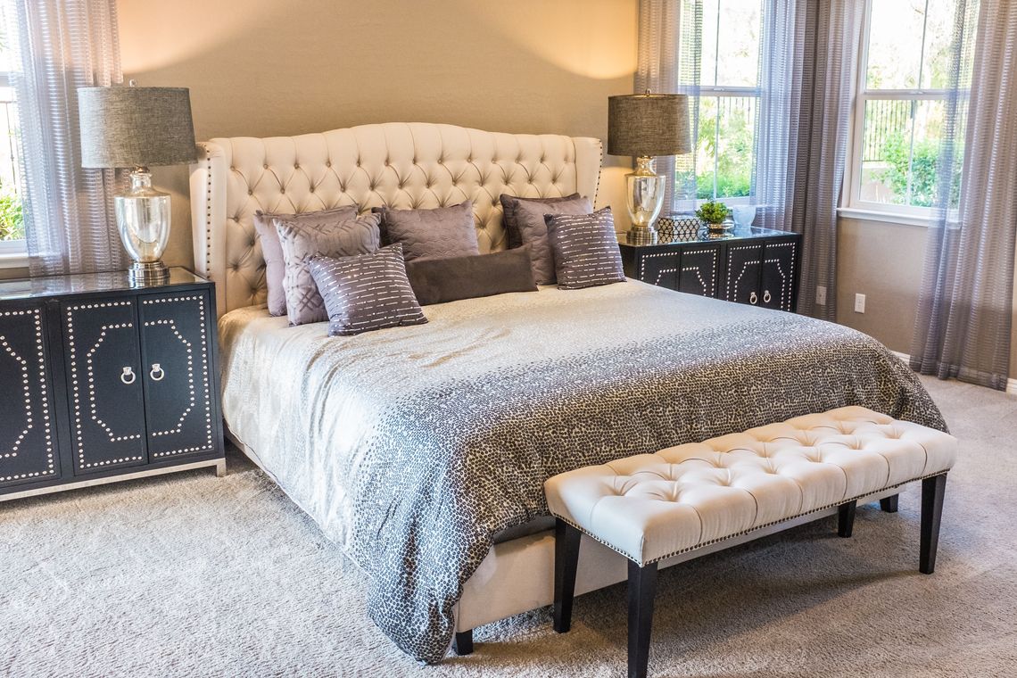 Jak wybrać idealne łóżko do modnej sypialni?