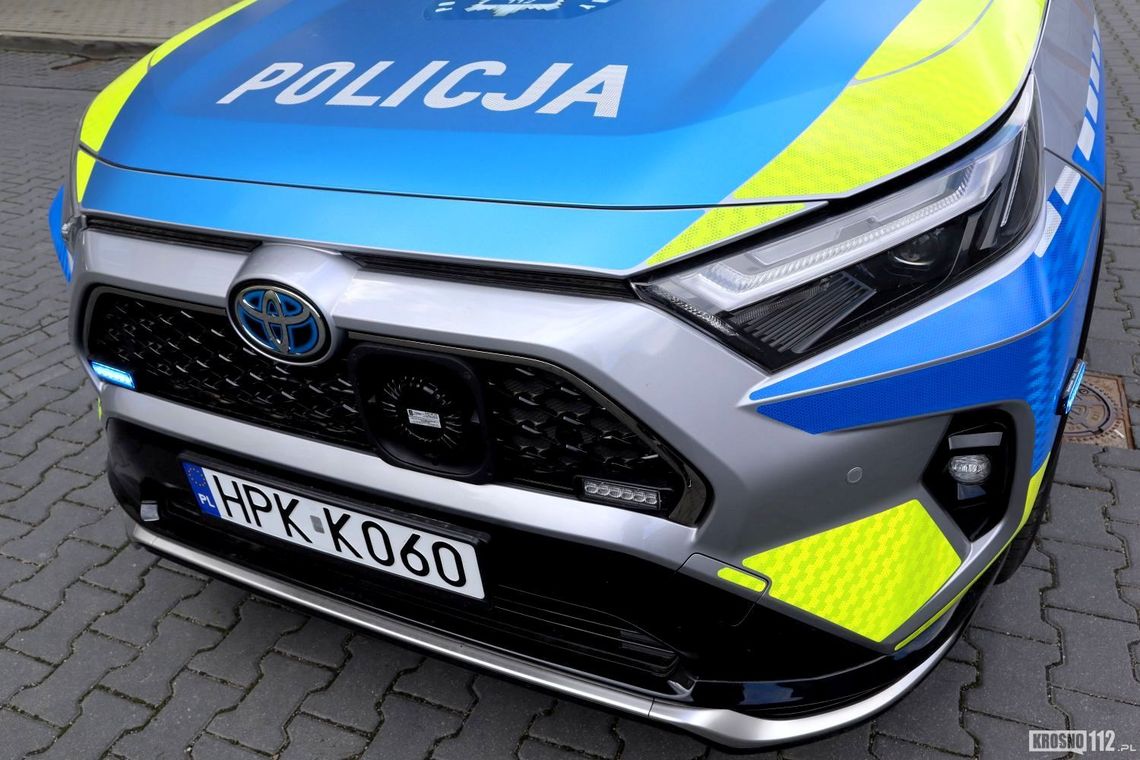 Jechał motorowerem z pasażerką mimo dwóch zakazów. Zatrzymanie w Nadolu