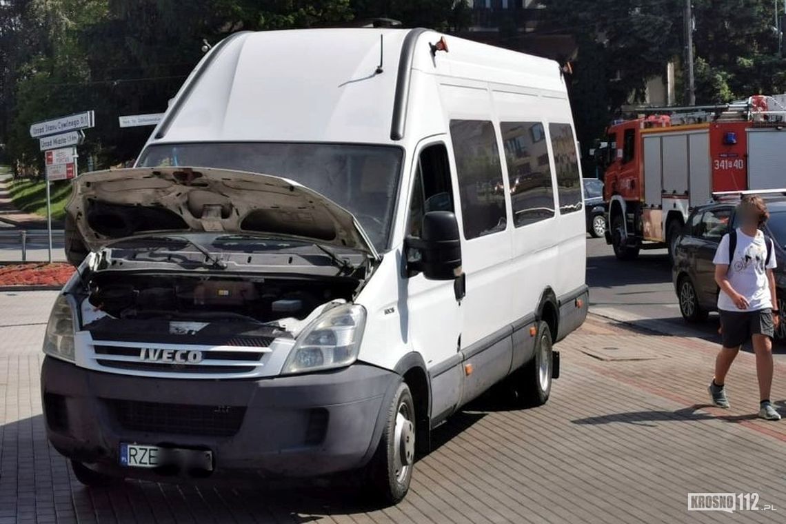 Jechali na wycieczkę, gdy bus się zapalił. Ewakuowano dzieci