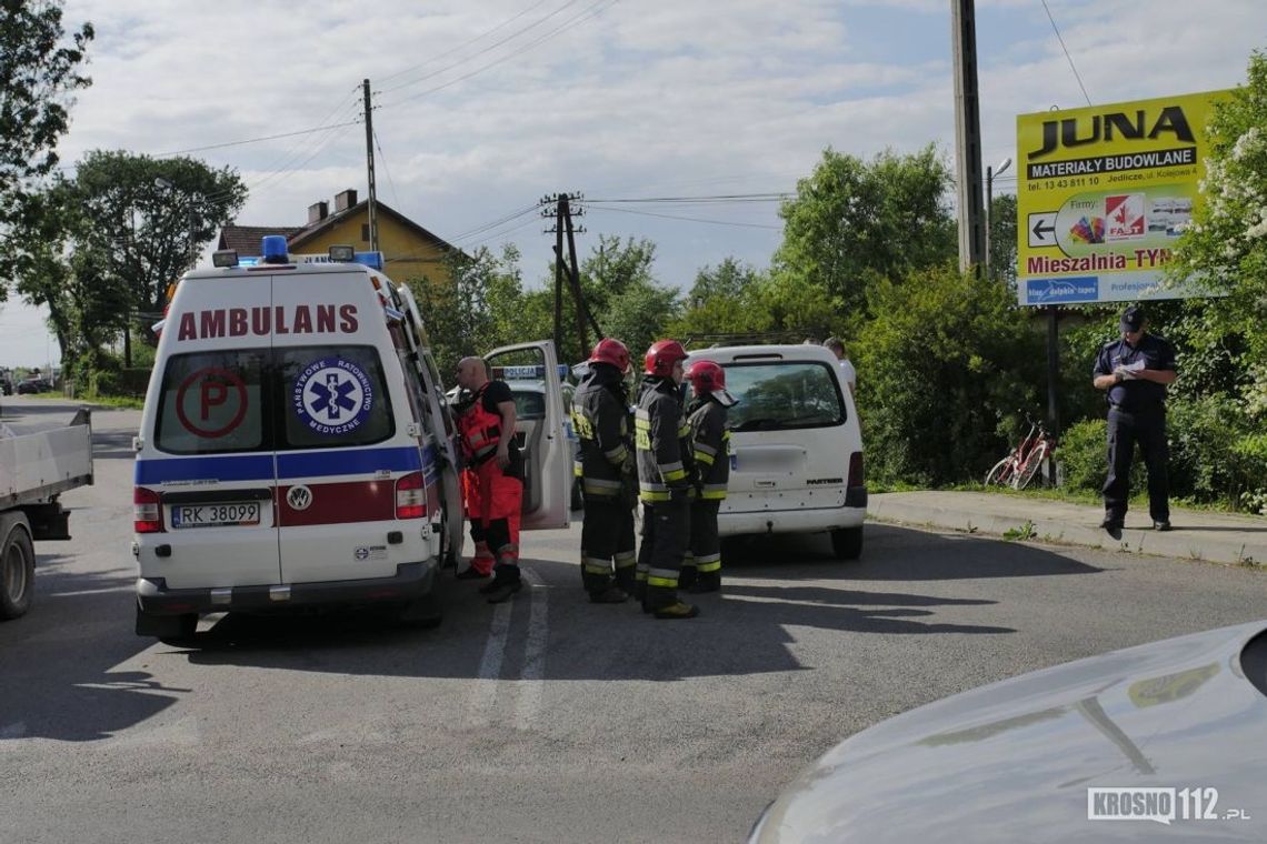 JEDLICZE: Wyprzedzał motocyklem na skrzyżowaniu ulic
