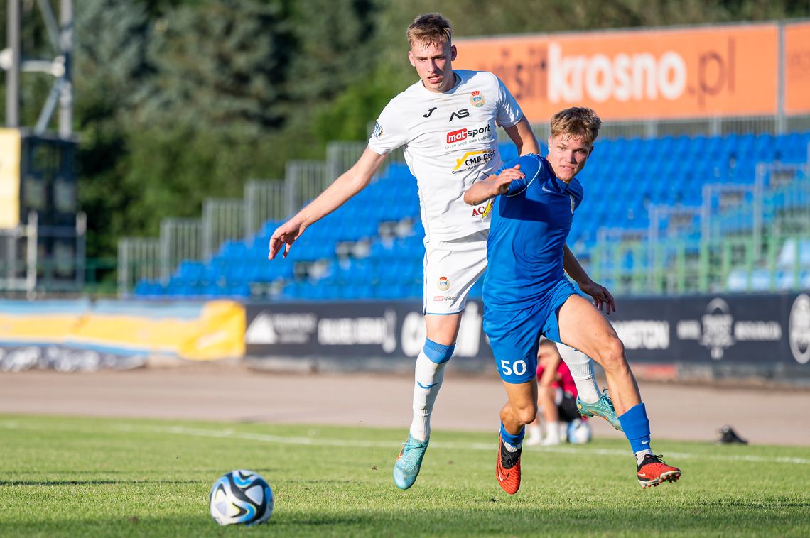 Karpaty Krosno wygrały 3-1 z Igloopolem Dębicą na inaugurację IV Ligi przy L1!