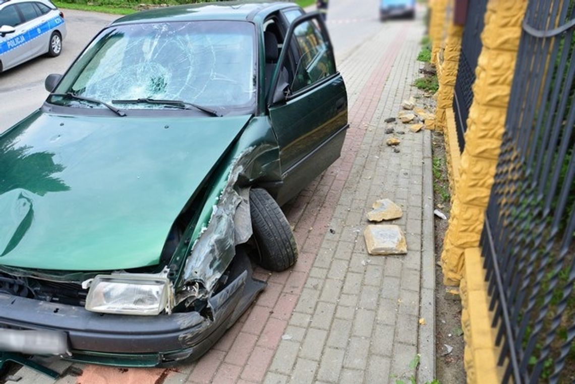 KOBYLANY: 71-latek wjechał Oplem w 30-latka