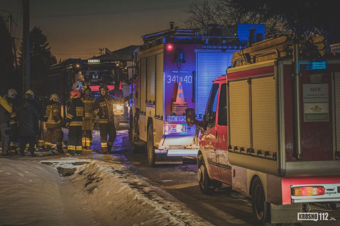 Kolejna interwencja służb na Maczka. Znów było czuć nieprzyjemny zapach