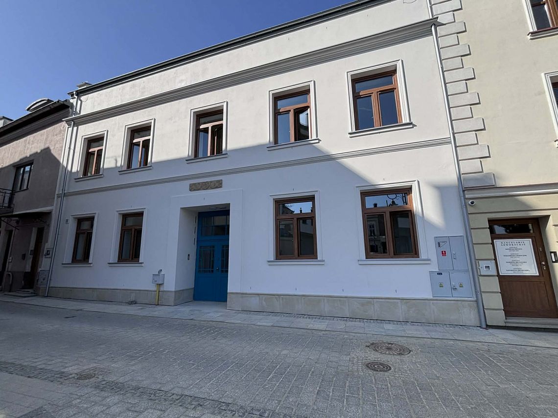 Kolejna inwestycja mieszkaniowa w Krośnie zakończona. W samym centrum miasta Kolejna inwestycja mieszkaniowa w Krośnie zakończona. W samym centrum miasta