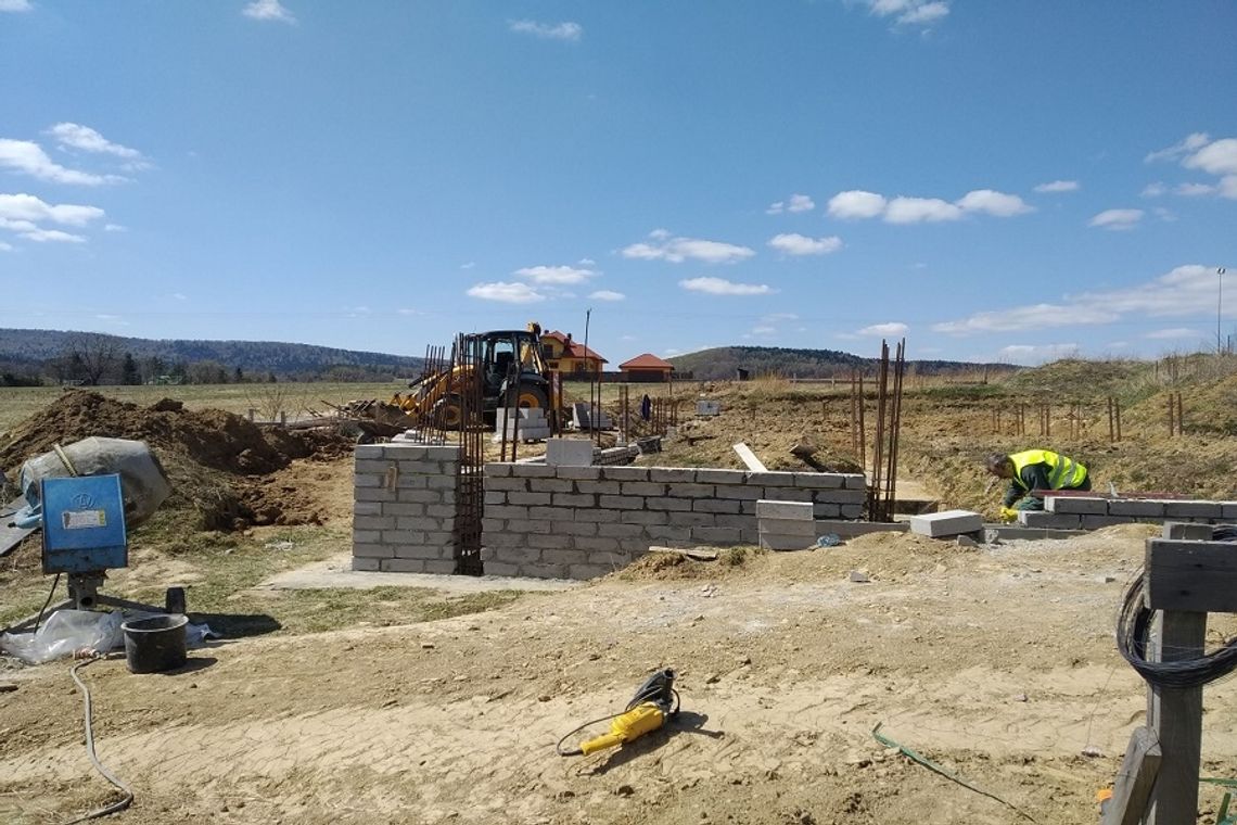 Kolejny etap budowy remizy dla Ochotniczej Straży Pożarnej w Tylawie