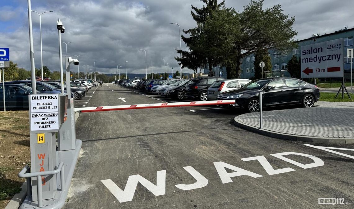 Kolejny parking przy szpitalu w Krośnie został przebudowany