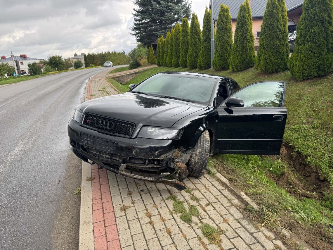 Kolejny pojazd wypadł z łuku drogi w Chorkówce Kolejny pojazd wypadł z łuku drogi w Chorkówce