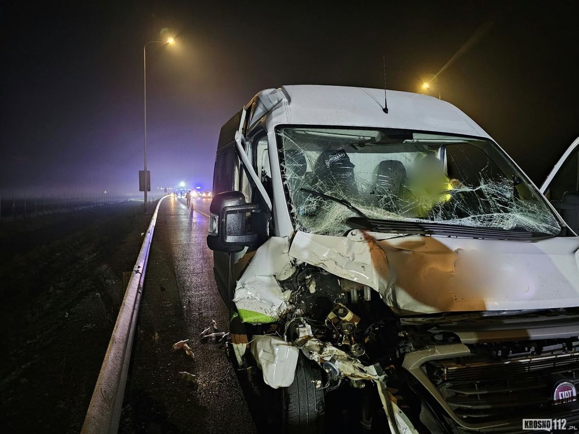 Kolizja dwóch dostawczych aut na S19 w Miejscu Piastowym Kolizja dwóch dostawczych aut na S19 w Miejscu Piastowym