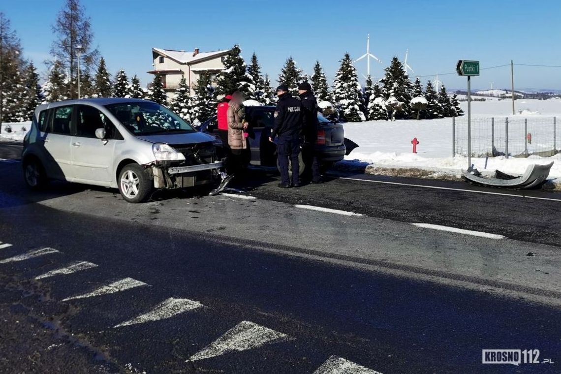 Kolizja dwóch osobówek na DK28 w Rymanowie
