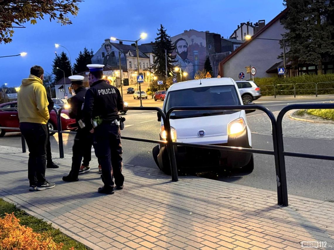 Kolizja na rondzie Solidarności. Kto zawinił?