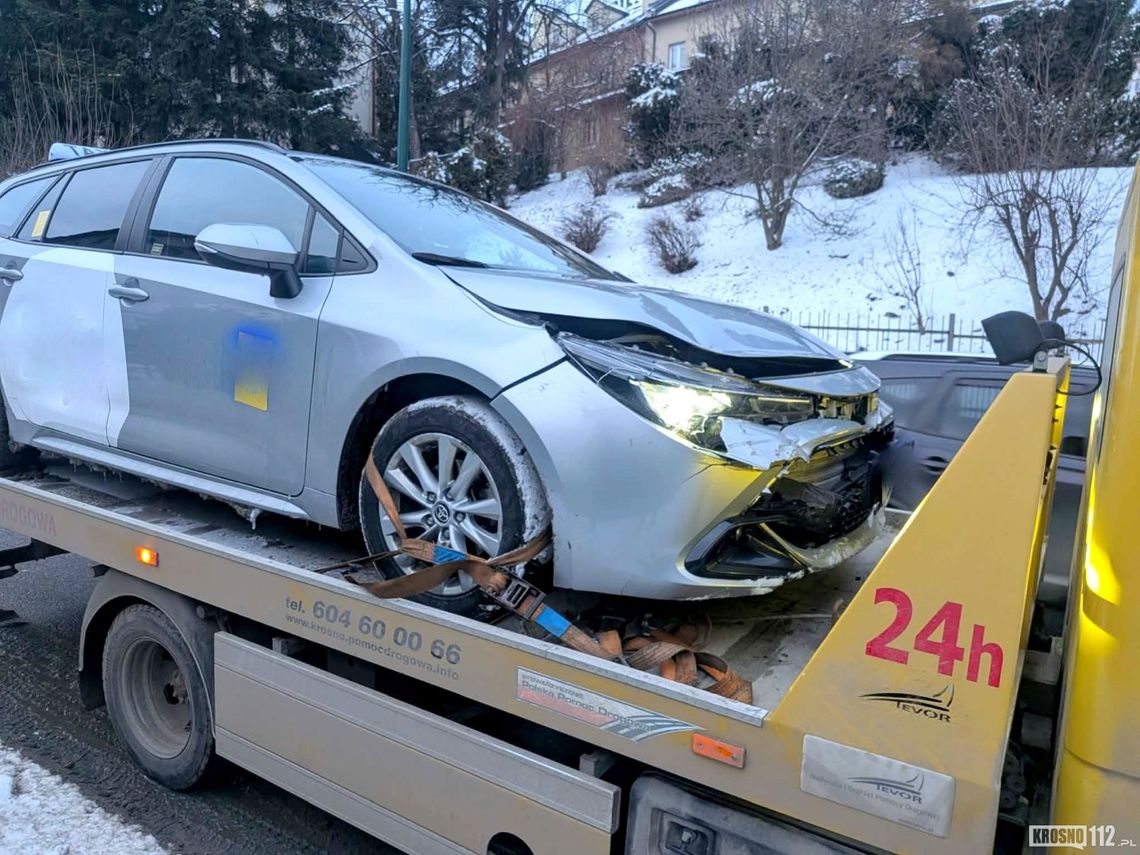 Kolizja na Tkackiej. Kierowca pod wpływem alkoholu Kolizja na Tkackiej. Kierowca pod wpływem alkoholu