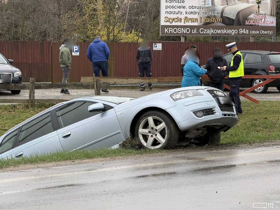 Kolizja w Łężanach na skrzyżowaniu z DW864 Kolizja w Łężanach na skrzyżowaniu z DW864