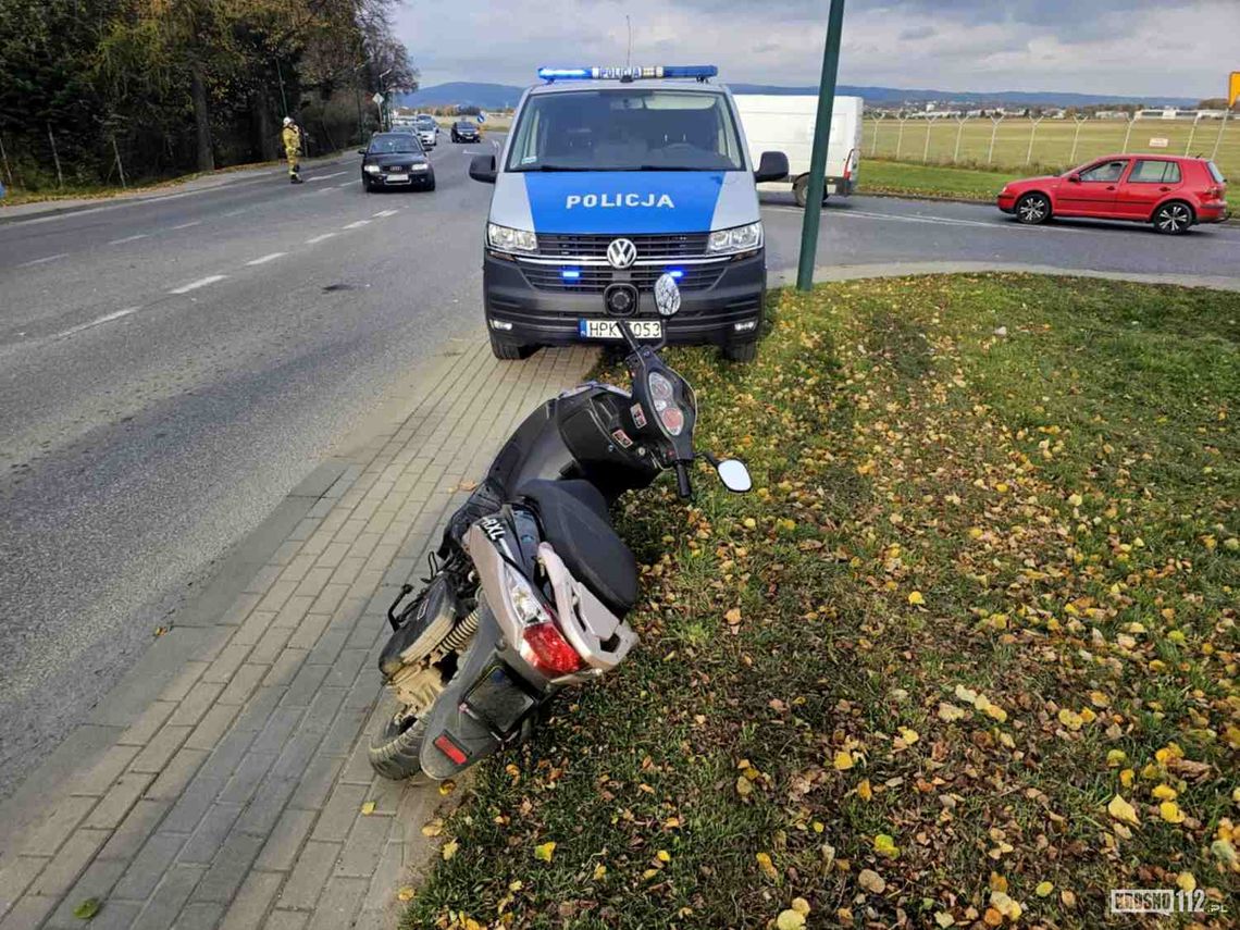 Kolizja z udziałem jednośladu na Zręcińskiej. Ranny senior