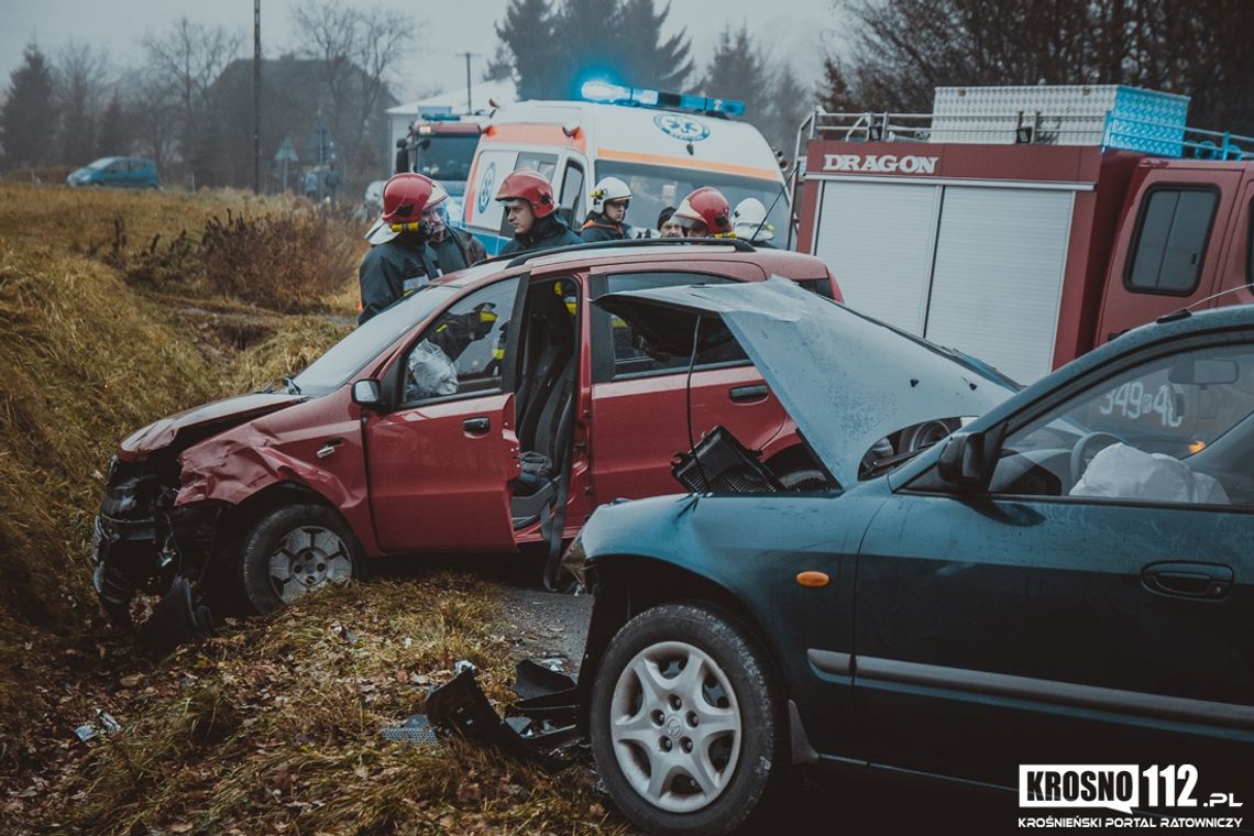 KOMBORNIA: Wypadek samochodowy. Dwie osoby ranne