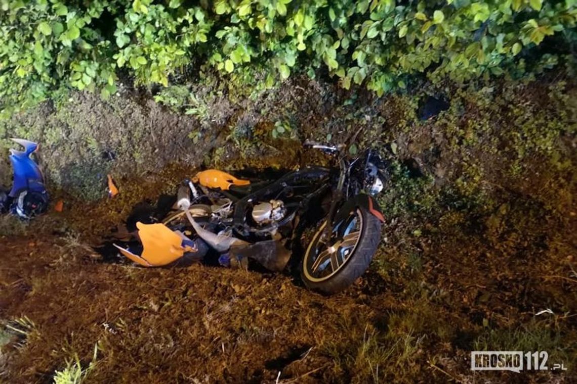 KOMBORNIA: Zderzenie motocykla z osobówką. Ranni motocykliści i kierująca [AKTUALIZACJA]