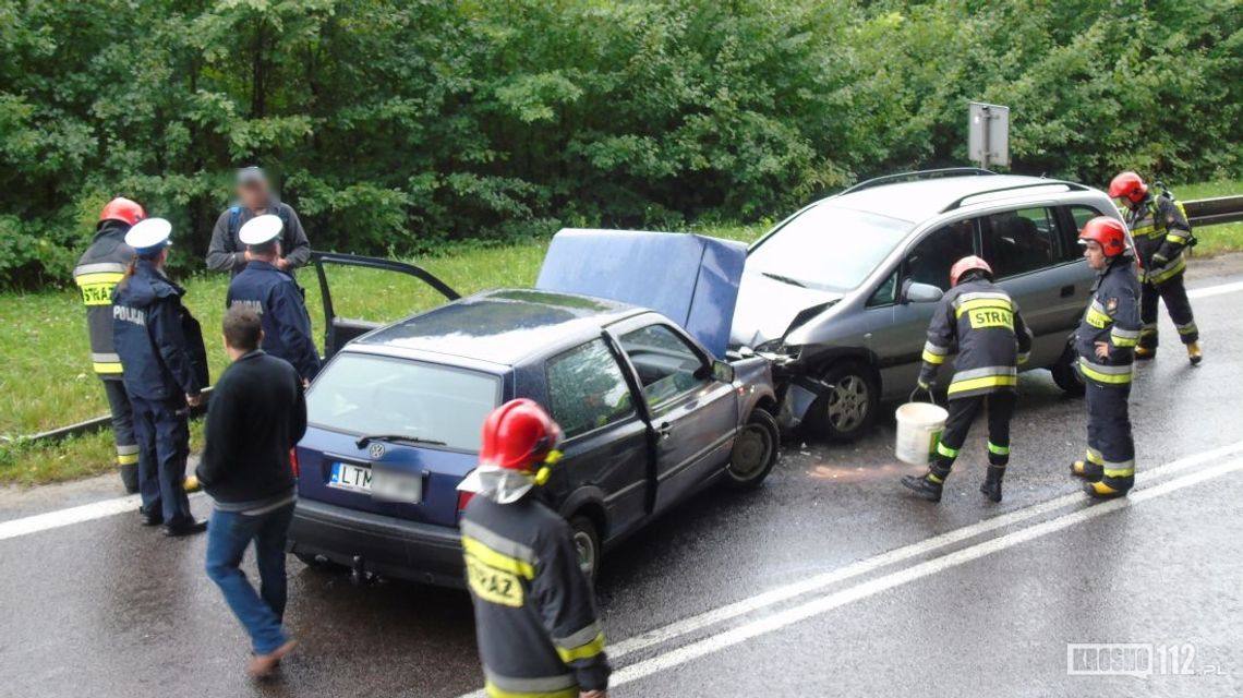 Kombornia: Zderzenie samochodów na śliskiej nawierzchni