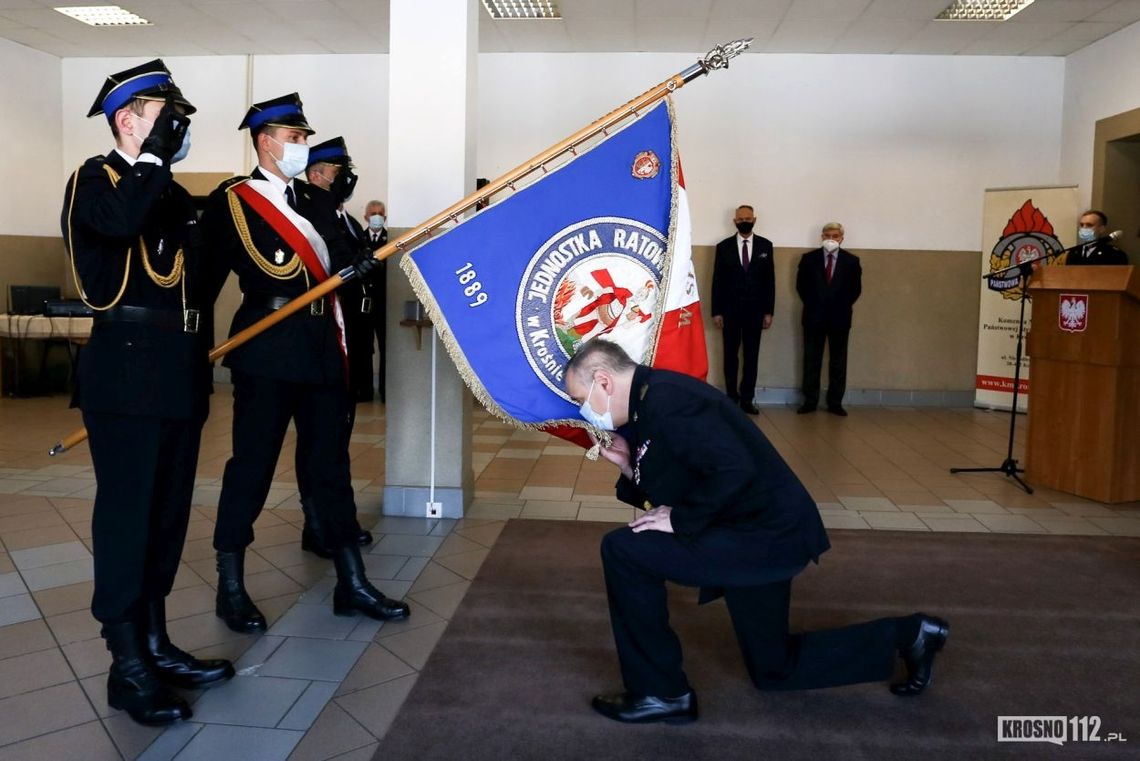 Komendant Bieńczak przeszedł na emeryturę. Uroczyste pożegnanie w KM PSP Krosno