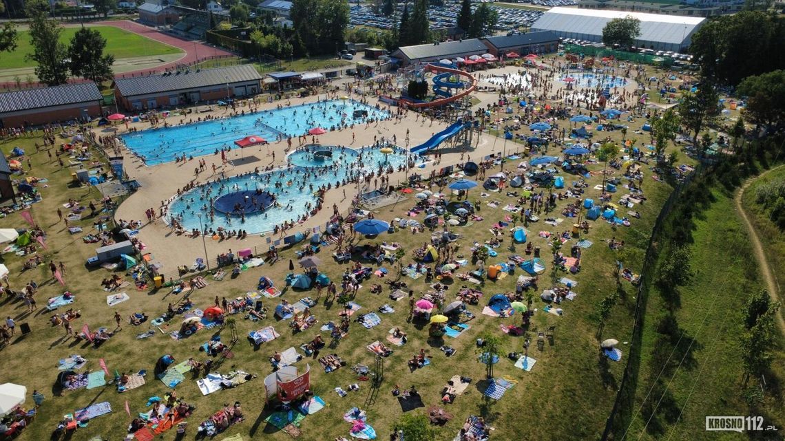 Kompleks Basenów Bursaki będzie czynny do niedzieli Kompleks Basenów Bursaki będzie czynny do niedzieli