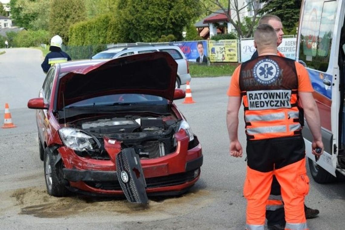 KOPYTOWA: Zderzenie dwóch pojazdów obok remizy.