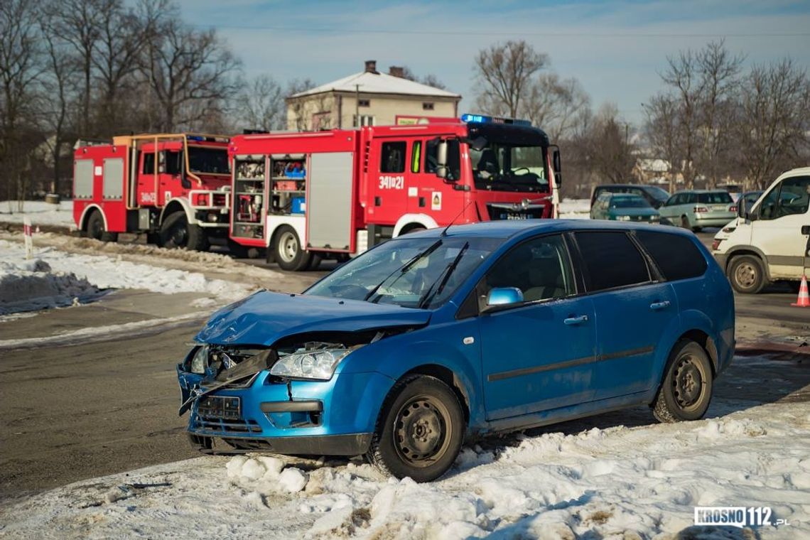 KORCZYNA: Zderzenie przy Orlenie. Interweniowały służby
