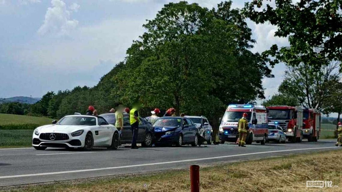 Kraksa czterech aut pomiędzy Iwoniczem a Klimkówką. Winny 45-latek