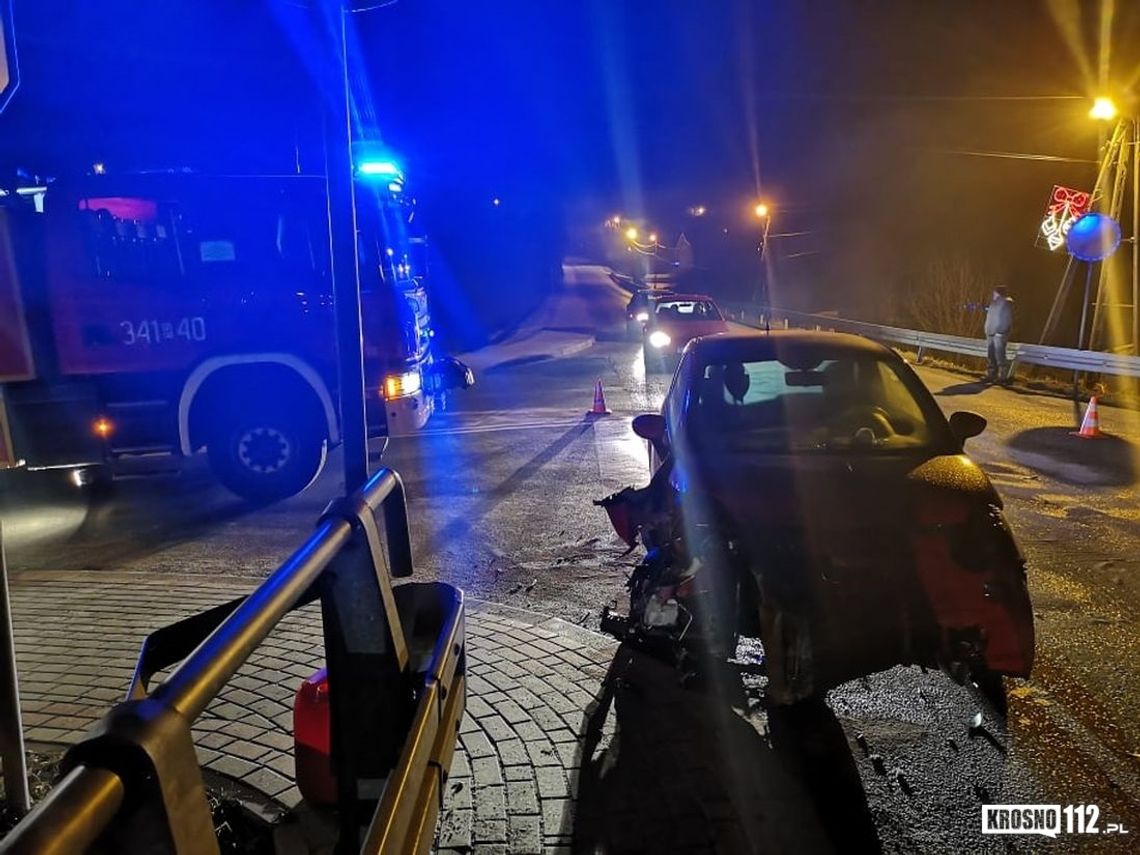 KROŚCIENKO WYŻNE: Zderzenie dwóch samochodów