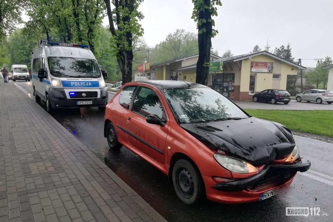 KROŚCIENKO WYŻNE: Zderzenie samochodów na Kasztanowej
