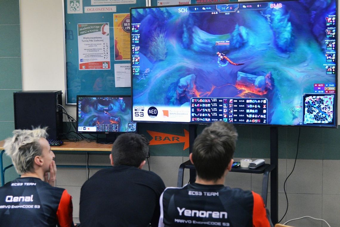 Krośnieński turniej e-sportowy o puchar Rektora KPU w Krośnie