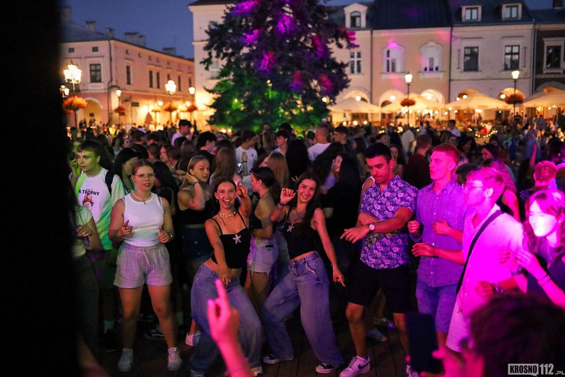 Krośnieńskie Potańcówki wracają na Rynek! Krośnieńskie Potańcówki wracają na Rynek!