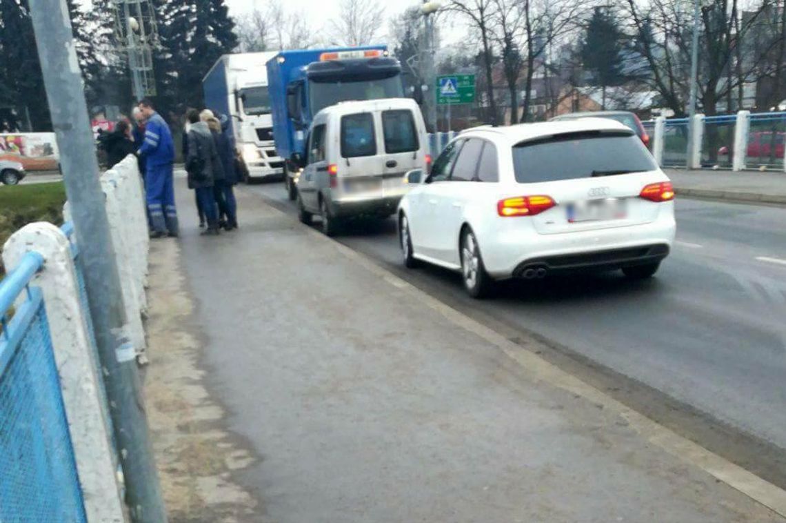 KROSNO: 26-latek chciał skoczyć z mostu. Uratował go 72-latek