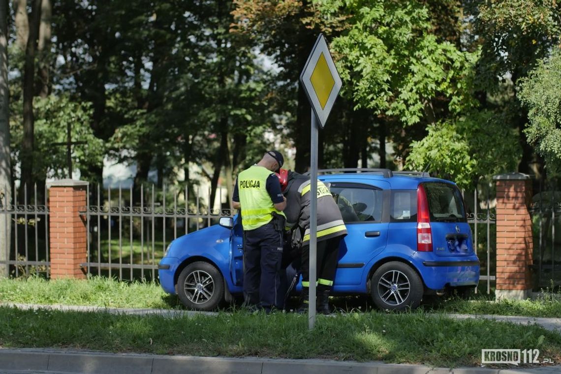 KROSNO: 75-latek potrącił na przejściu 69-latkę