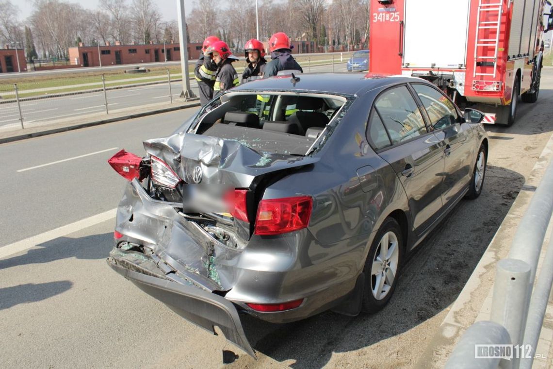 KROSNO: Betoniarka najechała na tył Volkswagena
