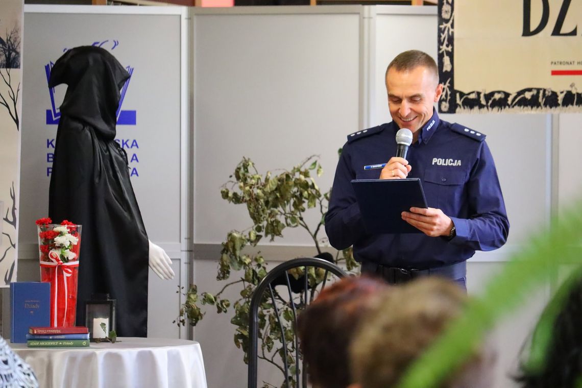 Krosno czytało „Dziady” Mickiewicza. Lokalna odsłona Narodowego Czytania Krosno czytało „Dziady” Mickiewicza. Lokalna odsłona Narodowego Czytania