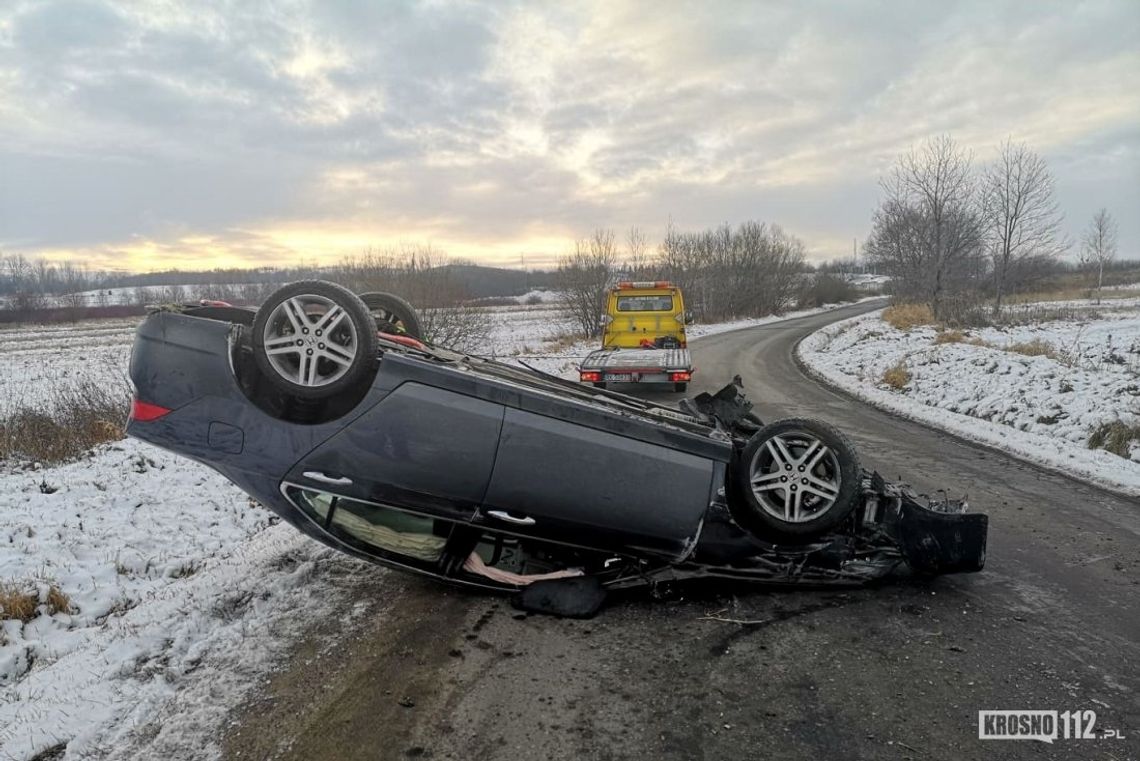 KROSNO: Dachowanie Hondy na ul. Białobrzeskiej