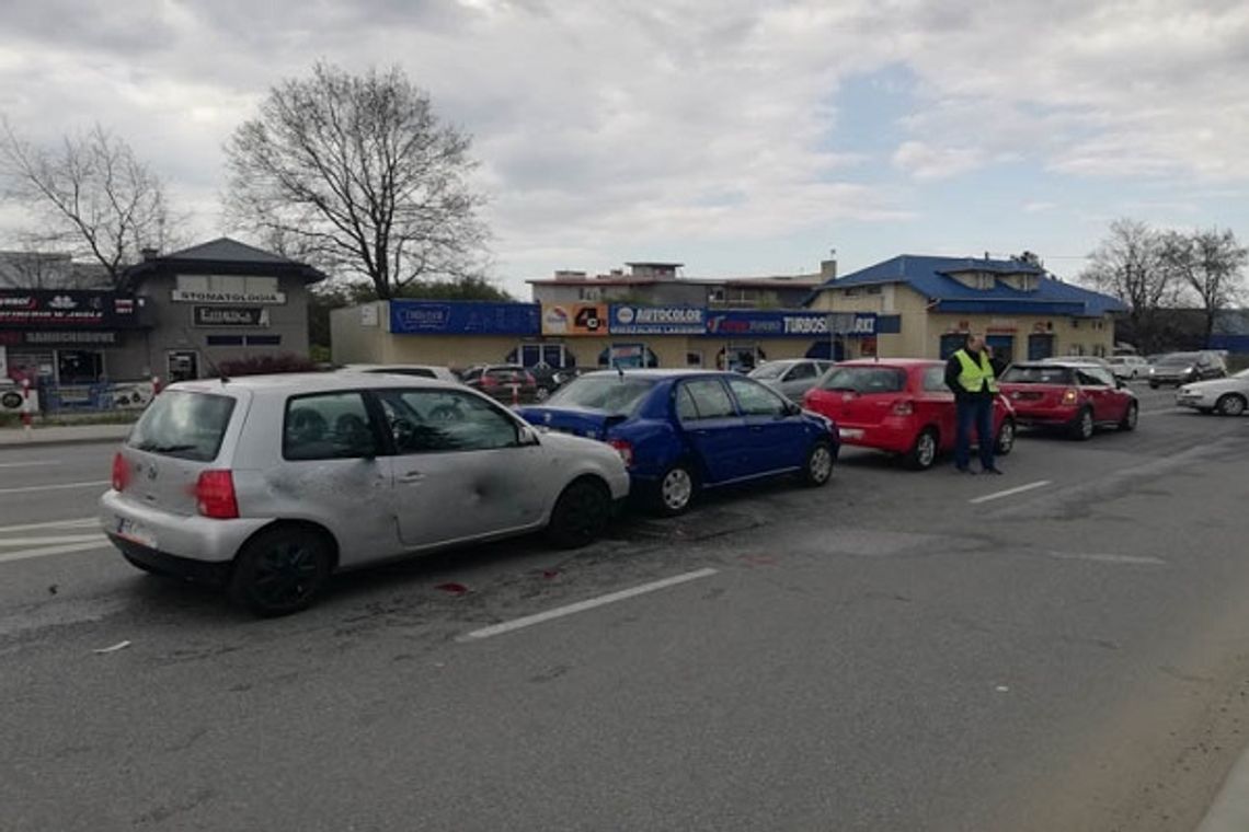 KROSNO: Klasyczne najechanie na tył na ulicy Krakowskiej