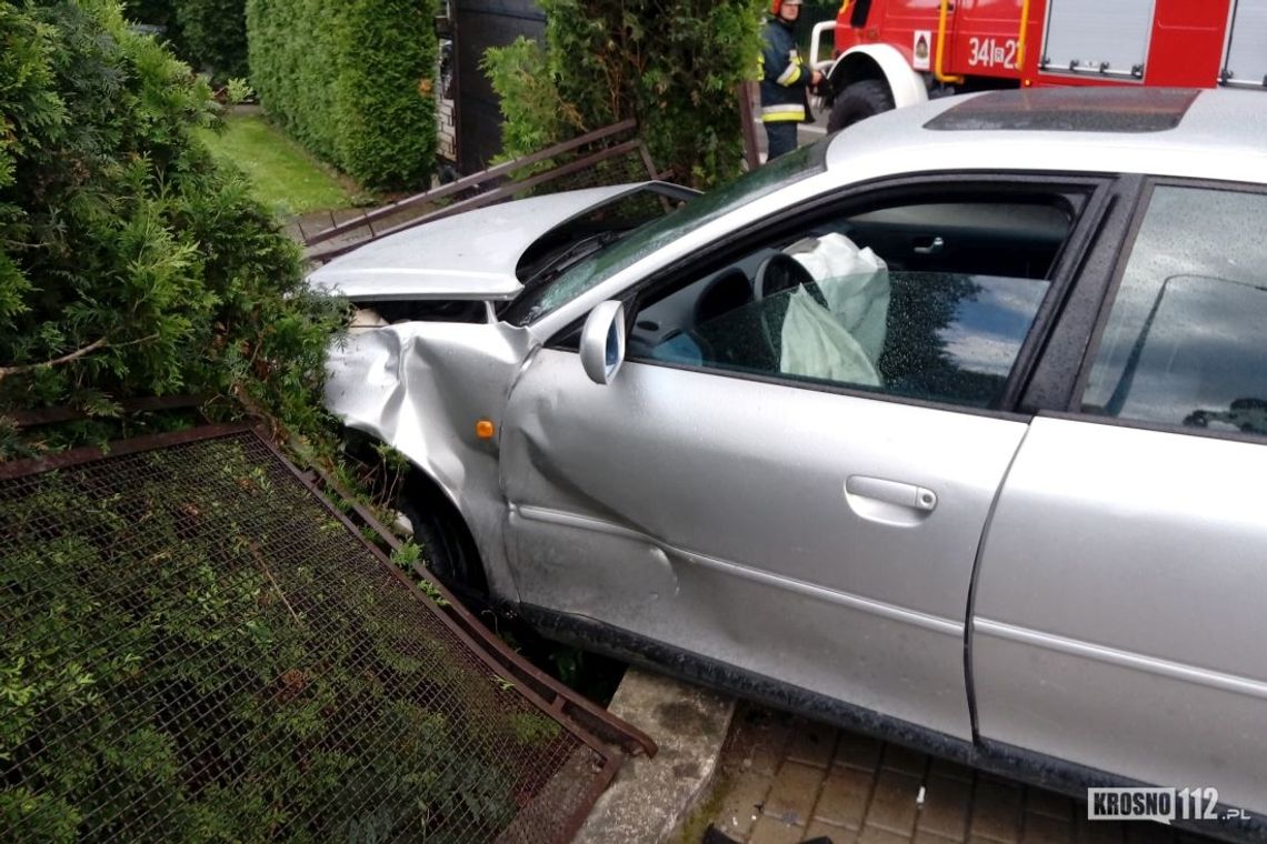 KROSNO: Kolizja Audi i VW na skrzyżowaniu ważnych ulic