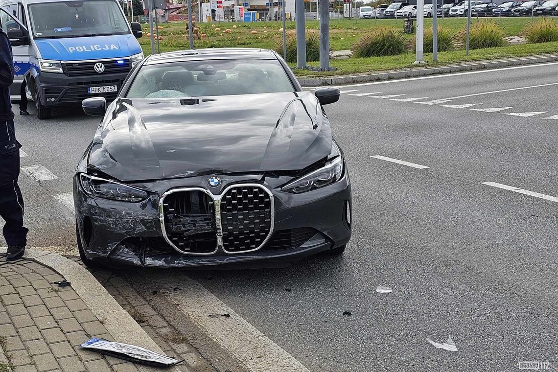 Krosno. Kolizja BMW i Toyoty na skrzyżowaniu