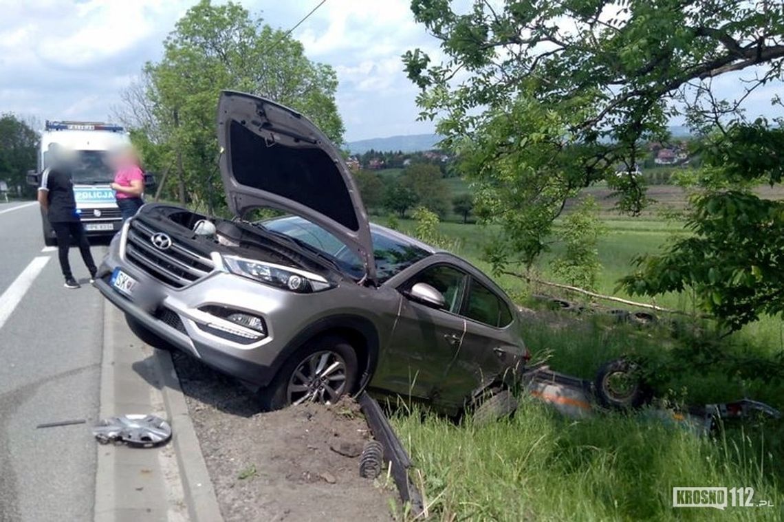 KROSNO: Kolizja dwóch osobówek niedaleko Dwóch Serc